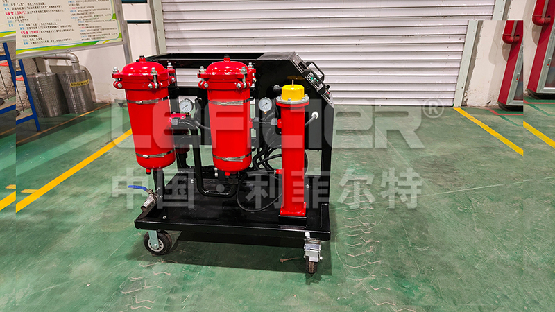 高粘度濾油機(jī)的性能特點(diǎn)及優(yōu)勢(shì)，解決傳統(tǒng)過(guò)濾系統(tǒng)